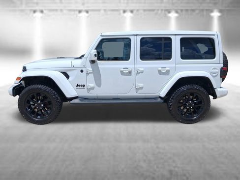 Used 2021 Jeep Wrangler Unlimited Sahara AWD/4WD image 2