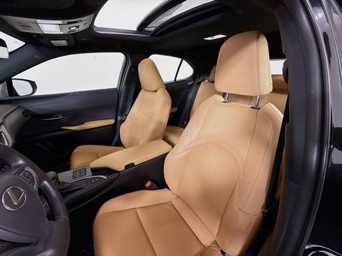 Certified 2023 Lexus UX 250h 250h Premium w/ Accessory Package (Z1) image 11