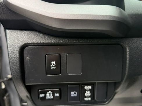 Used 2023 Toyota Tacoma TRD Off-Road AWD/4WD image 13