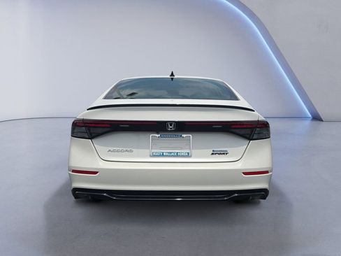 Used 2023 Honda Accord Sport image 4