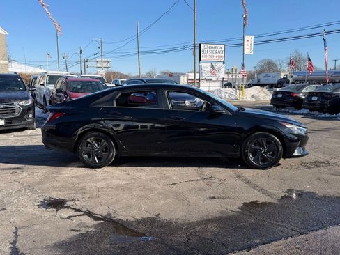 Used 2022 Hyundai Elantra SEL image 8