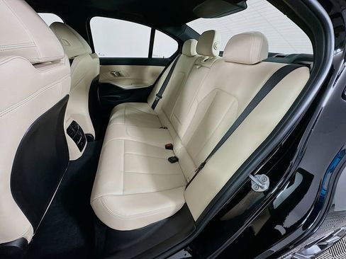 Used 2025 BMW 330i Sedan w/ Convenience Package RWD image 25