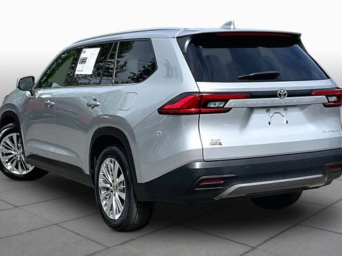 Certified 2024 Toyota Grand Highlander AWD image 12