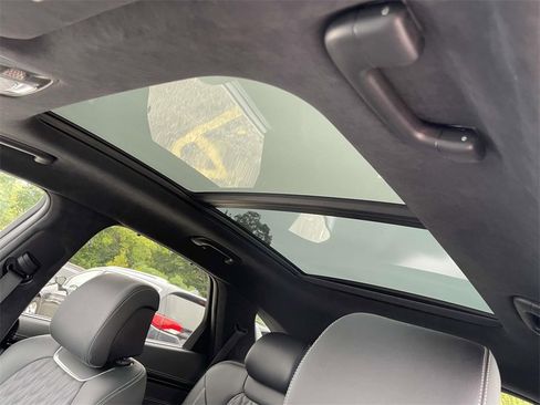 Certified 2024 Genesis GV70 3.5T Sport w/ Sport Prestige Package image 19