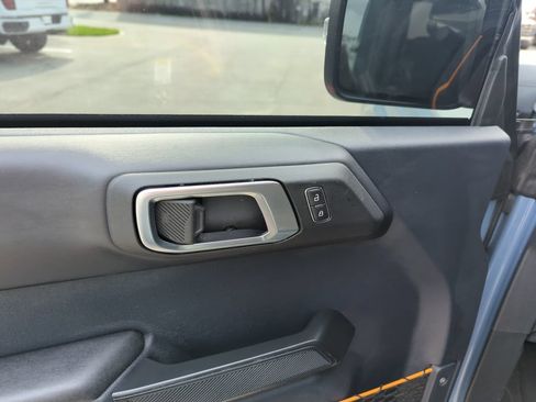 Used 2024 Ford Bronco Badlands AWD/4WD image 18