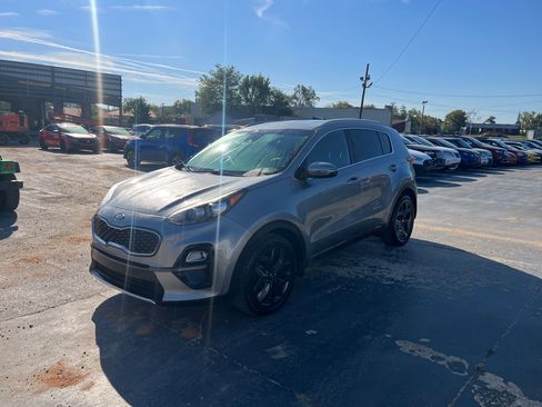 Used 2020 Kia Sportage S image 7