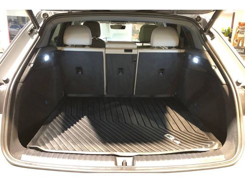 Used 2024 Audi Q4 e-tron Premium Plus w/ Premium Plus image 15