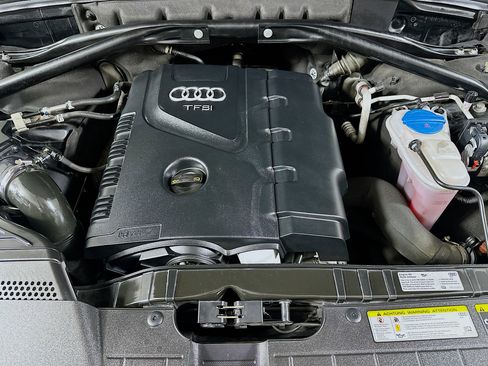 Used 2017 Audi Q5 2.0T Premium Plus w/ Technology Package AWD/4WD image 32