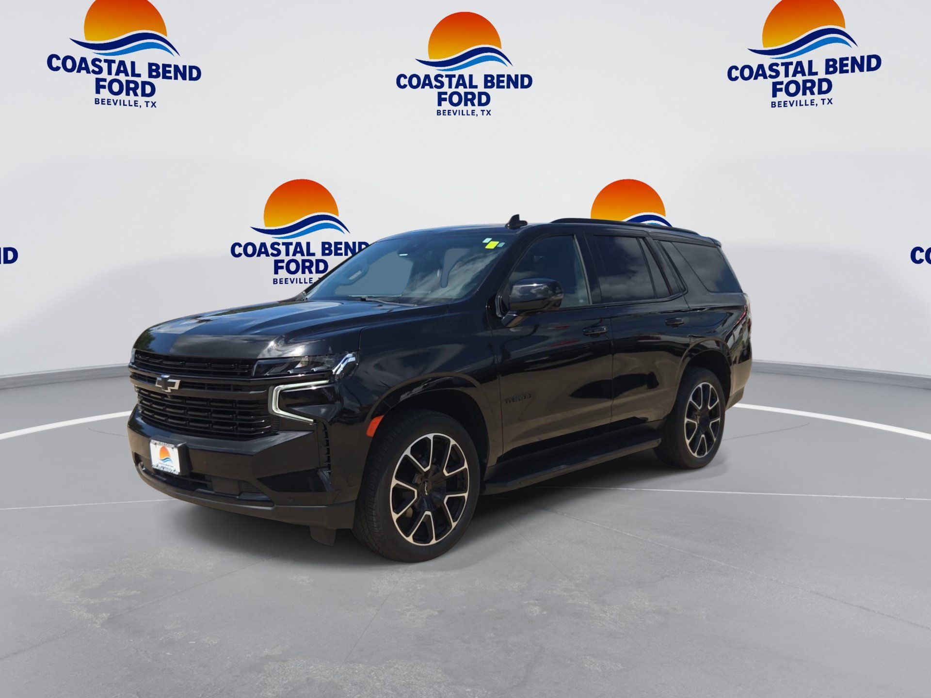 Used 2023 Chevrolet Tahoe RST w/ Luxury Package RWD image 4