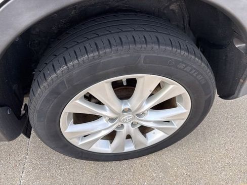 Used 2015 Toyota RAV4 Limited image 6