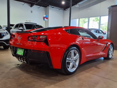 Used 2016 Chevrolet Corvette Stingray Coupe RWD image 6
