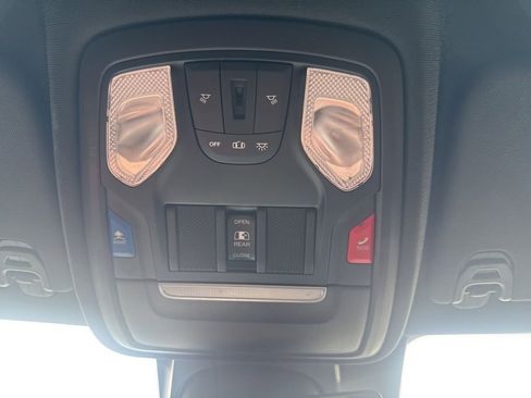 Used 2021 RAM 1500 Big Horn AWD/4WD image 40