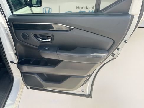 Used 2023 Honda Pilot EX-L image 30