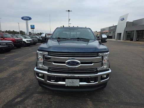 Used 2019 Ford F250 Lariat w/ Chrome Package image 2