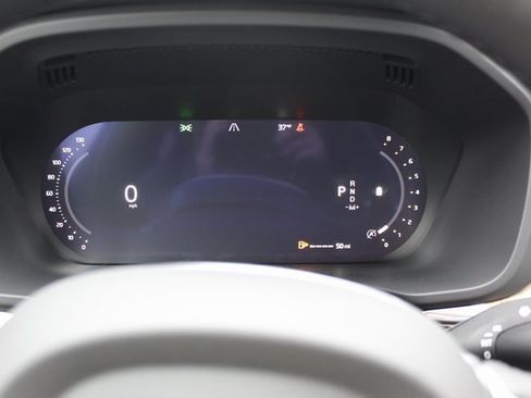 New 2026 Volvo XC60 B5 Plus w/ Protection Package Premier image 28