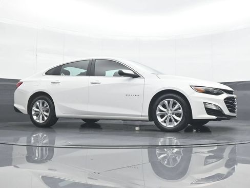 Used 2025 Chevrolet Malibu LT FWD image 32