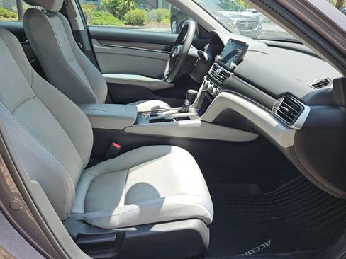 Used 2018 Honda Accord LX image 15