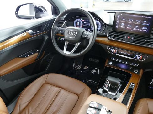 Used 2022 Audi Q5 2.0T Premium Plus AWD/4WD image 25