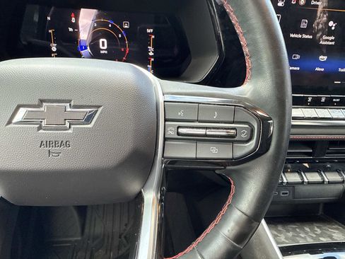 Used 2023 Chevrolet Colorado Z71 image 16