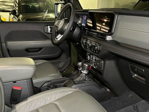 Used 2024 Jeep Wrangler High Altitude AWD/4WD image 11