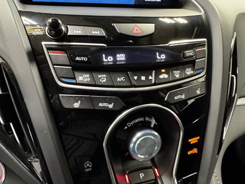 Certified 2025 Acura RDX SH-AWD w/ Technology Package image 33