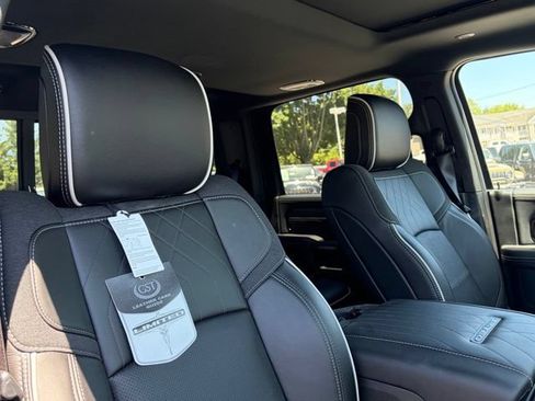 New 2026 RAM 2500 Limited AWD/4WD image 32