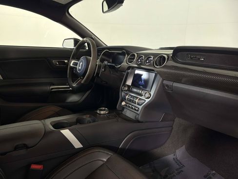 Used 2020 Ford Mustang Shelby GT500 w/ Technology Package RWD image 26