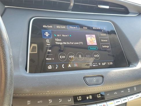 Certified 2022 Cadillac XT4 Premium Luxury w/ Enhanced Visibility Package image 18