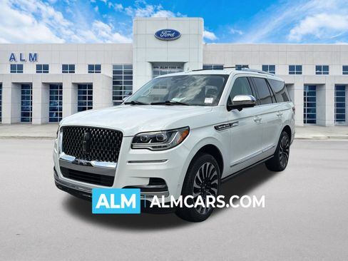 Used 2023 Lincoln Navigator Black Label AWD/4WD image 1
