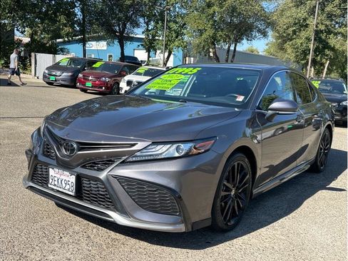 Used 2023 Toyota Camry XSE FWD image 3