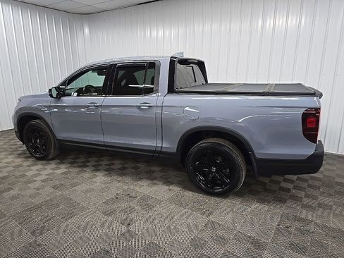 Used 2022 Honda Ridgeline Black Edition image 4