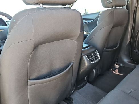 Used 2018 Chevrolet Malibu LT w/ LPO, Convenience Package 2 image 17