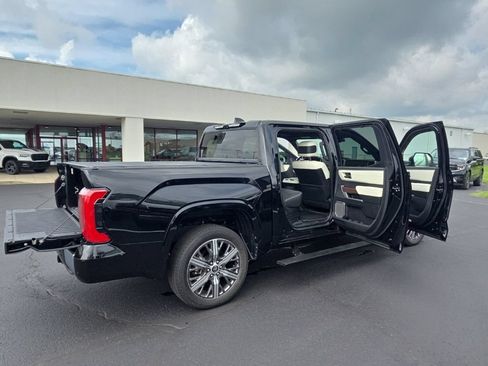 Used 2022 Toyota Tundra Capstone AWD/4WD image 16
