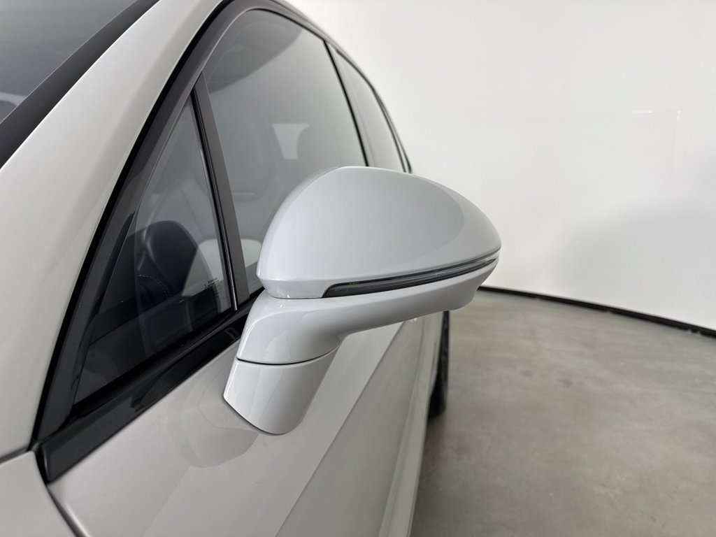 Certified 2023 Porsche Cayenne Turbo AWD/4WD image 12
