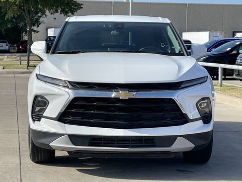 Used 2025 Chevrolet Blazer LT FWD image 6