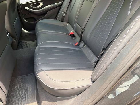 Used 2023 Mercedes-Benz E 350 Sedan image 13