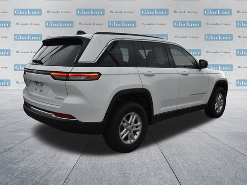 Used 2025 Jeep Grand Cherokee Laredo w/ Luxury Tech Group I AWD/4WD image 6