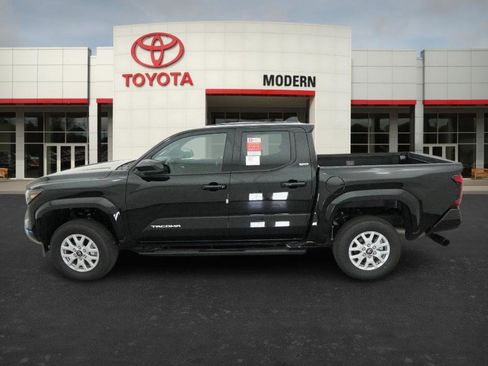 New 2025 Toyota Tacoma SR5 image 9