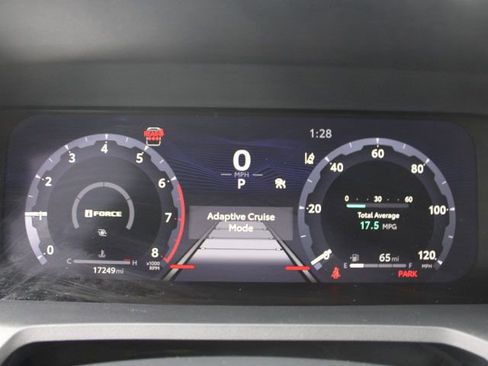 Used 2025 Toyota 4Runner TRD Off-Road image 9