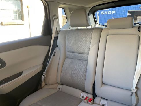 Used 2025 Nissan Rogue SV image 41