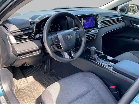 Used 2025 Toyota Camry LE FWD image 17