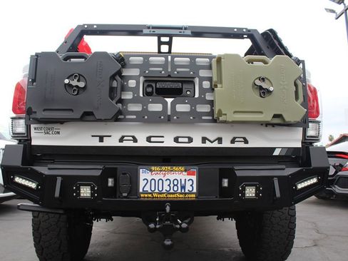 Used 2018 Toyota Tacoma TRD Pro AWD/4WD image 27