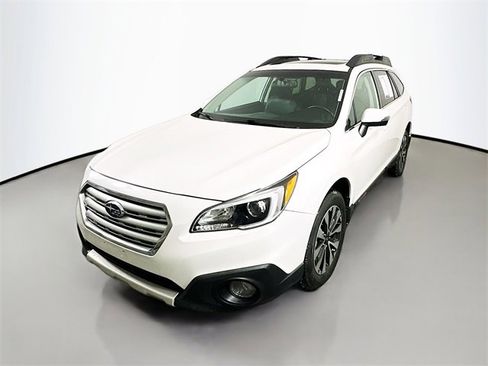 Used 2016 Subaru Outback 2.5i Limited image 3