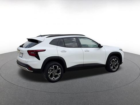 Used 2025 Chevrolet Trax LT image 15