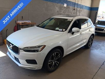 Used 2021 Volvo XC60 T5 Momentum w/ Climate Package