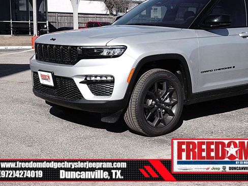 New 2025 Jeep Grand Cherokee Limited AWD/4WD image 41