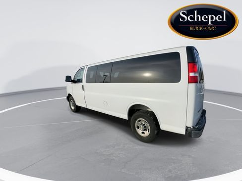 Used 2025 Chevrolet Express 3500 LT w/ LT Preferred Equipment Group image 6