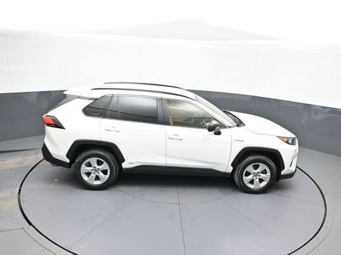 Certified 2020 Toyota RAV4 LE w/ All Weather Liner Package image 35