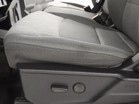 Used 2023 Ford F250 XLT w/ FX4 Off-Road Package image 29