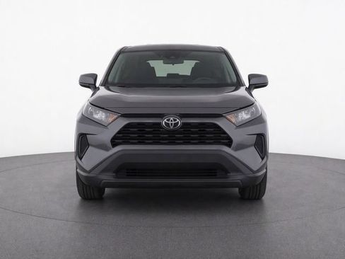 Used 2022 Toyota RAV4 LE AWD/4WD image 5